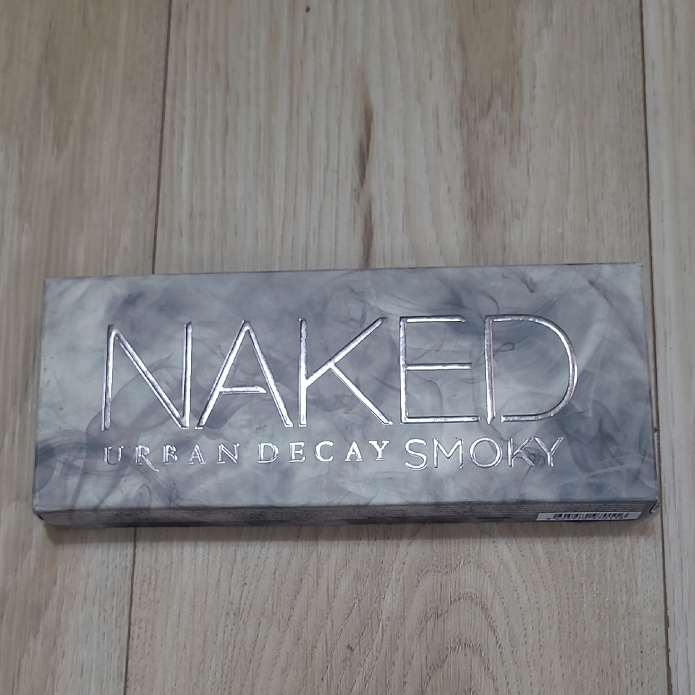 Urban Decay Naked Smoky Palette in Silver and Gray Discontinued Item